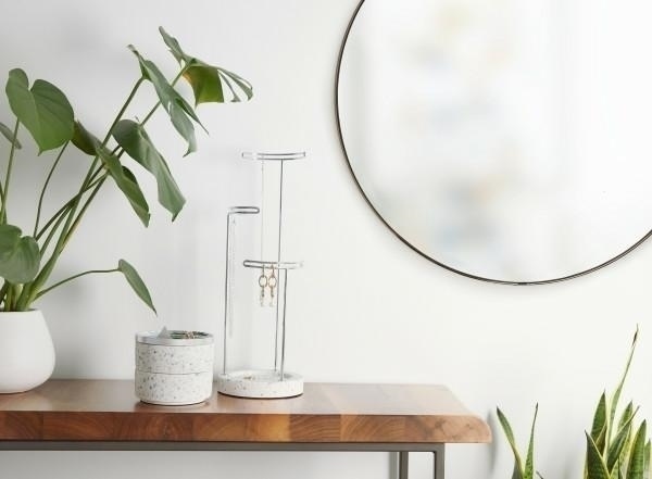 1012715-378_hubba344